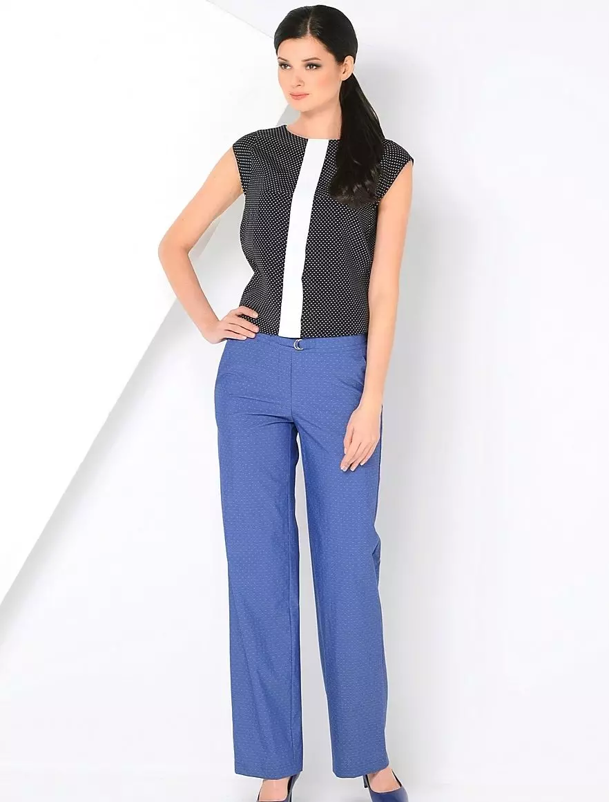 Какво да носите сини панталони 2021 (109 снимки): ярки и тъмносини, женски стилни модели 967_14