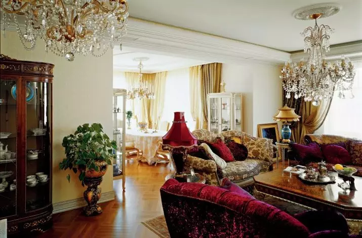 Saló clàssic (88 fotos): disseny d'interiors en estils clàssics contemporanis i americans, sales d'estar belles de colors brillants, escollint pintures a l'habitació 9681_68