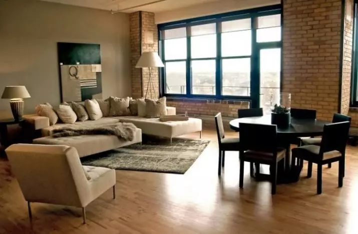 Loft Living Room (117 լուսանկար). Ինտերիերի դիզայնի դահլիճ `բուխարիով, ձեղնահարկ տարրերով փոքր հյուրասենյակի օրինակներ 9684_111