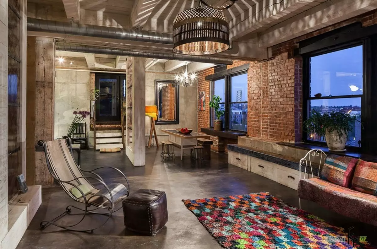 Loft cameră de zi (117 poze): Sala de design interior cu șemineu, exemple de un mic cameră de zi cu elemente de mansardă 9684_41