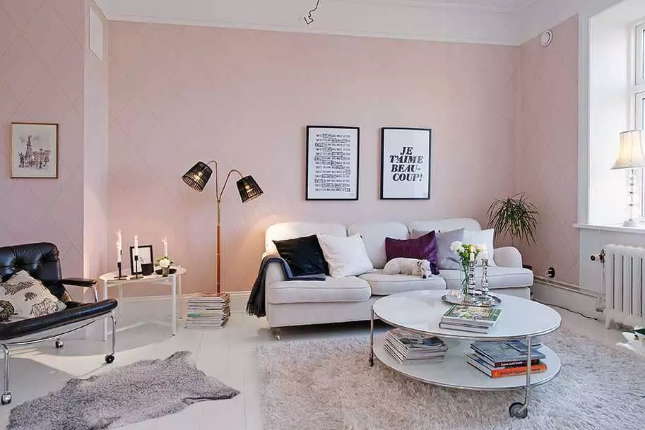 Stue i lette farver (80 billeder): Interiørdesign i klassiske og moderne lysstile, brugen af ​​lyse accenter i det lyse rum 9696_11