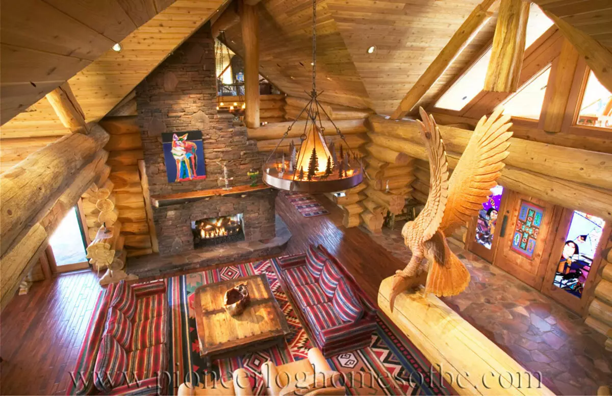 Soggiorno in una casa di legno (69 foto): opzioni di interior design per il soggiorno del paese. Come organizzare una sala in campagna solo e con gusto? 9700_18