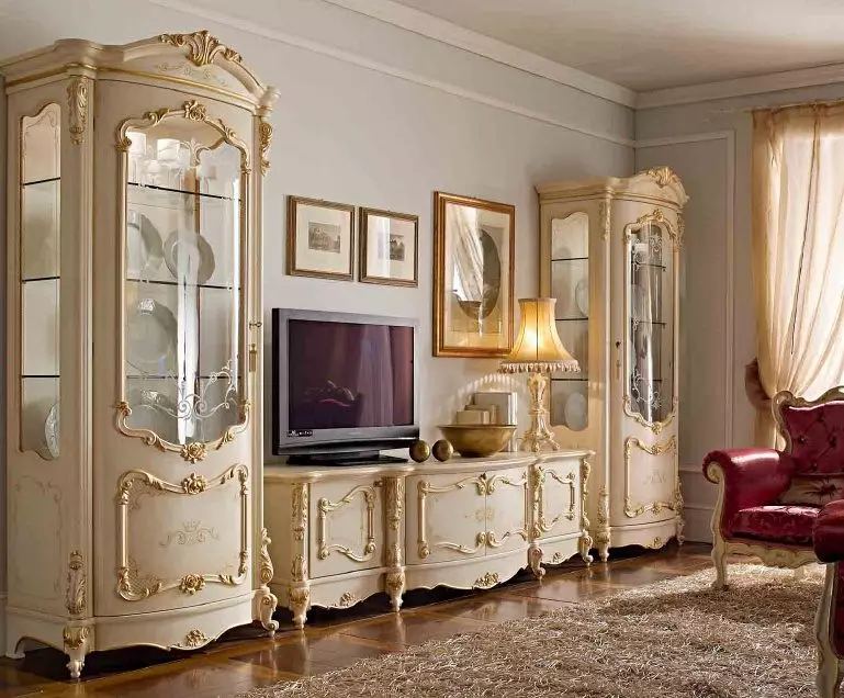 Mobiliário de sala de estar italiana (57 fotos): móveis da Itália em um estilo moderno, clássico e outro. Modelos de madeira e outros materiais 9707_4