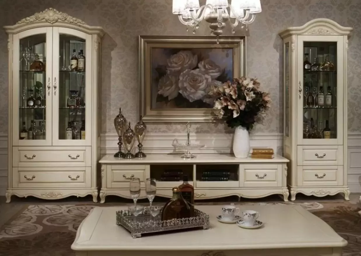 Bukit kanggo ruang tamu: pilih cabinets-sudhut-lemari-lemari-lemari, dresserer lan model liyane kanggo sajian, perabotan warna klasik lan wedang liyane 9722_12