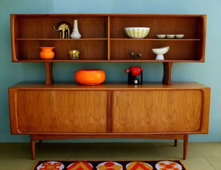 Buffets pour le salon: Choisissez les buffets d'angle-armoires, buffets - commodes et autres modèles pour la vaisselle, des meubles dans le style de couleur classique Wenge et d'autres nuances 9722_44