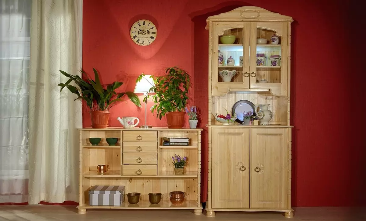 Bukit kanggo ruang tamu: pilih cabinets-sudhut-lemari-lemari-lemari, dresserer lan model liyane kanggo sajian, perabotan warna klasik lan wedang liyane 9722_7