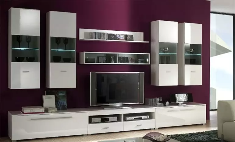 Moduláris bútorok egy kortárs stílusban a nappali (60 fotók): Válassza ki a nappaliban lévő modulokat a TV területén, polcokon és más moduláris rendszerekben 9725_10