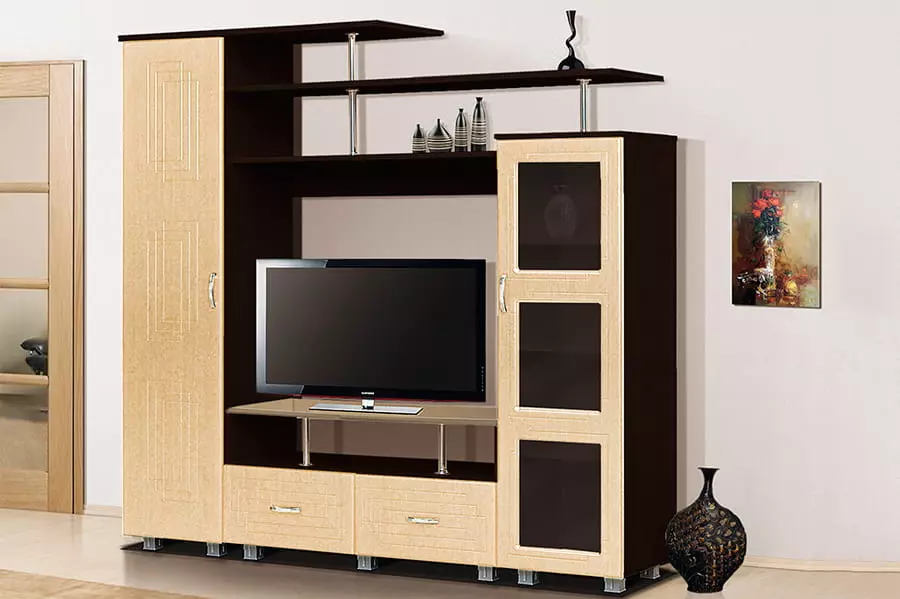 テレビの下のリビングルームの家具（47枚の写真）：ホールのどのような種類の家具がテレビのゾーンに適していますか？最高の製造業者の評価 9728_14