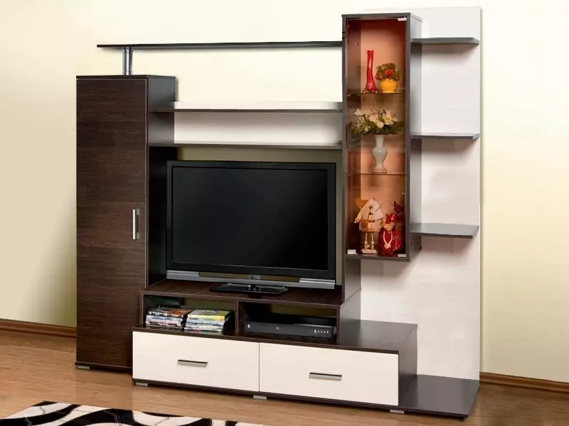テレビの下のリビングルームの家具（47枚の写真）：ホールのどのような種類の家具がテレビのゾーンに適していますか？最高の製造業者の評価 9728_18