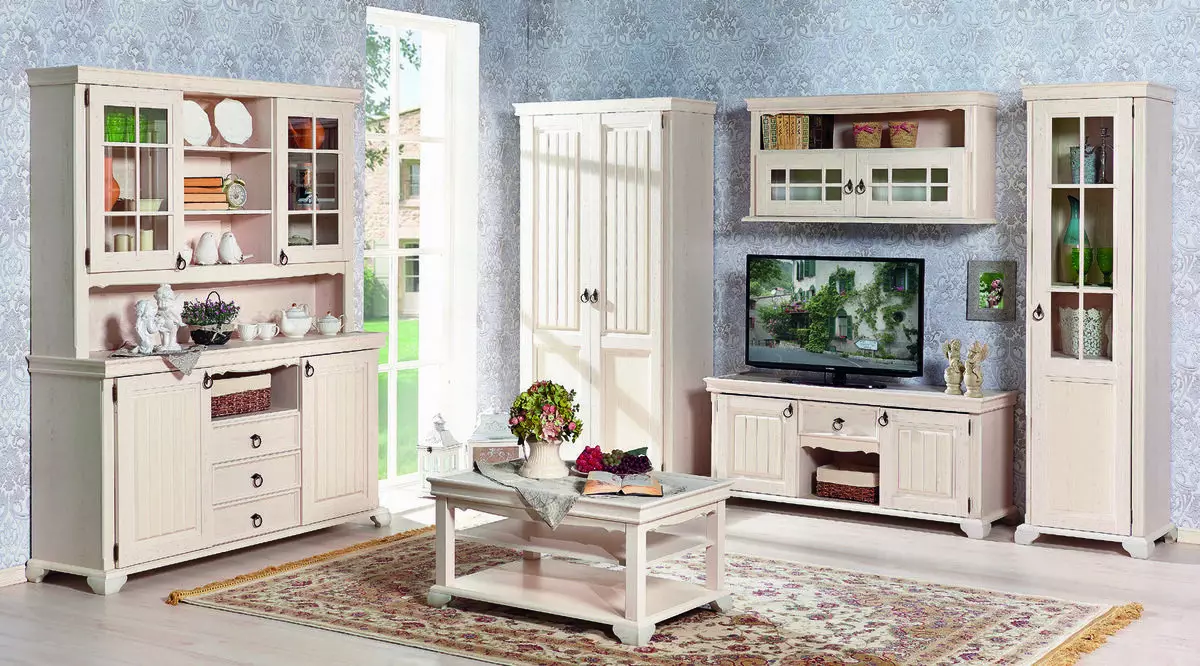Spilgtas mēbeles dzīvojamā istabā: mēbeles klasiskās un citos stilos balto toņos zālē interjerā 9731_51