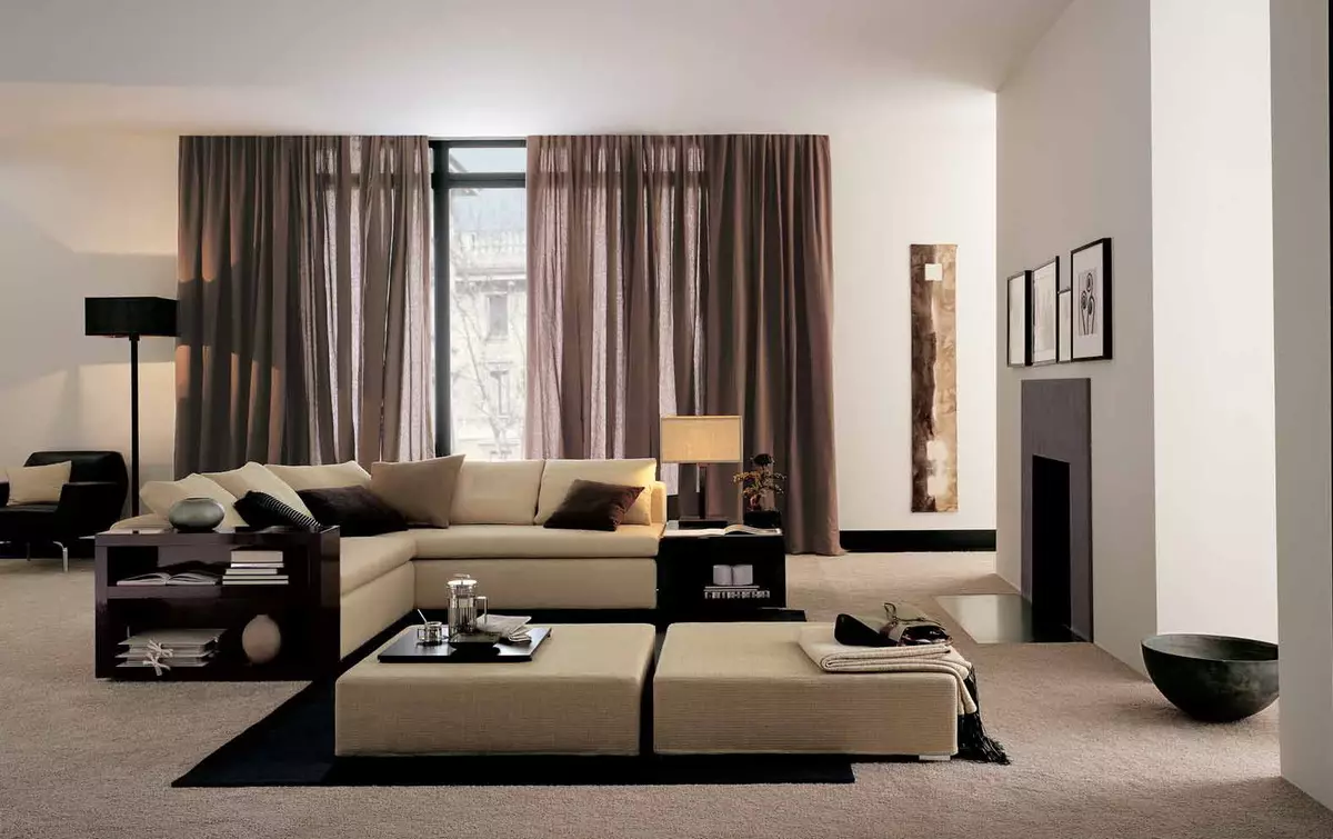 Living Room Alignment i stuen (49 billeder): Sådan sætter du møbler i hallen? Hvilke møbler at vælge og hvordan man sætter det i stuen på 18 kvadratmeter. m? Regler og plan for møbelarrangement i et rektangulært rum 9740_14