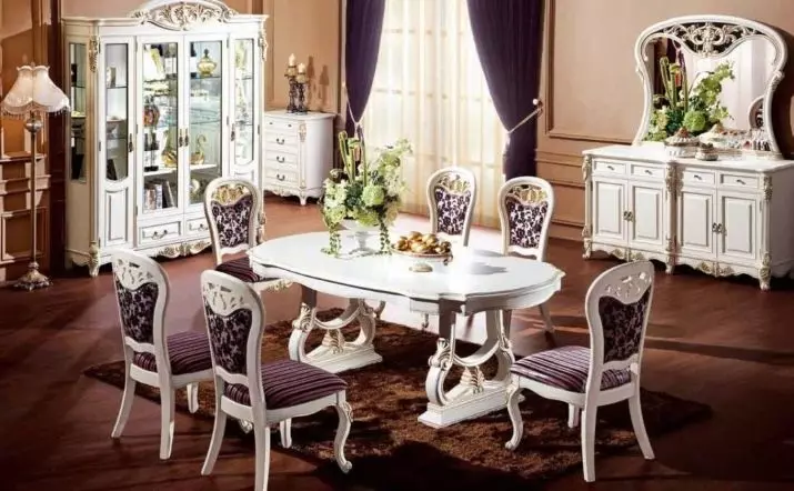 Столови и столице за дневни боравак (56 фотографија): Изаберите намештај за Цлассиц Стиле Халл, модерне и класичне групе за ручак са клизним столом. 9742_29