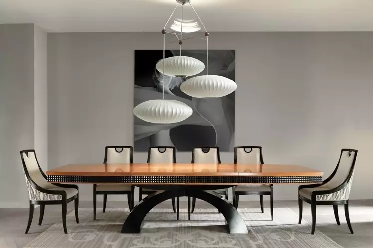 거실 용 테이블과 의자 (56 장의 사진) : 클래식 스타일 홀, 현대적인 점심 식탁을위한 가구를 선택하십시오. 9742_36