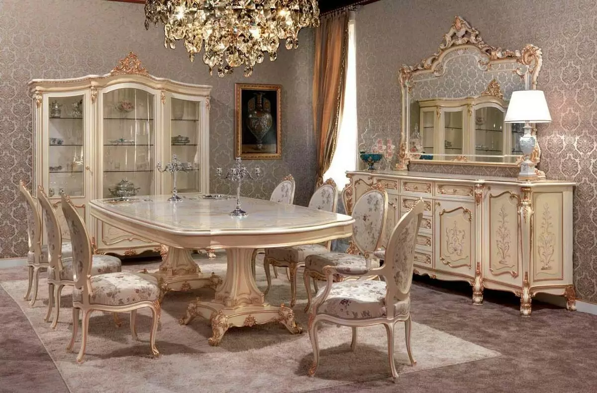 Svetainės lentelės ir kėdės (56 nuotraukos): pasirinkite baldus klasikinio stiliaus salės, modernių ir klasikinių pietų grupių su stumdomu stalu. 9742_38