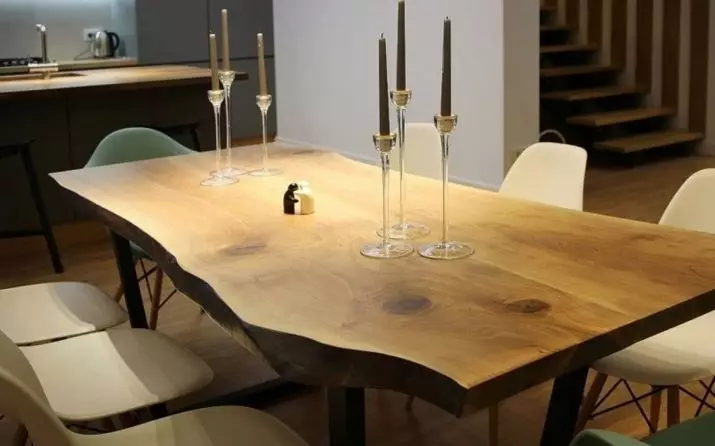 거실 용 테이블과 의자 (56 장의 사진) : 클래식 스타일 홀, 현대적인 점심 식탁을위한 가구를 선택하십시오. 9742_55