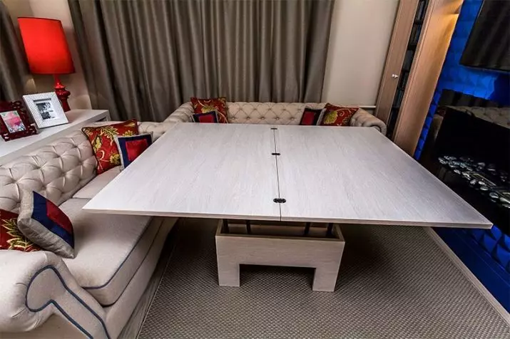 Pengubah meja untuk ruang tamu (62 foto): lipat makan meja bulat dan meja gelongsor-berdiri, meja konsol lipat dan model lain di dalam dewan 9745_13