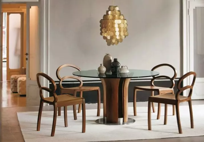 Cadeiras para a sala de estar (66 fotos): fermosos modelos modernos para o salón con brazos e sen, cadeiras de deseño italiano ao estilo do clásico e outros 9746_54