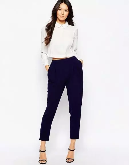 Панталони CAPRI (106 фотографии): Женски модели 2021, со што да носат 974_20