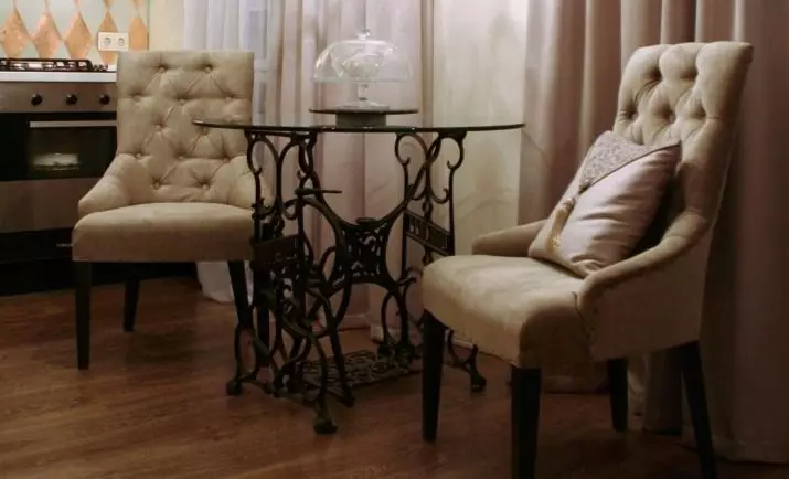 Փափուկ աթոռներ հյուրասենյակի համար. Ամբիոնի աթոռներ Առանձնահատկություններ, փափուկ եւ բազկագործական մոդելներ եւ այլ տարբերակներ 9751_53