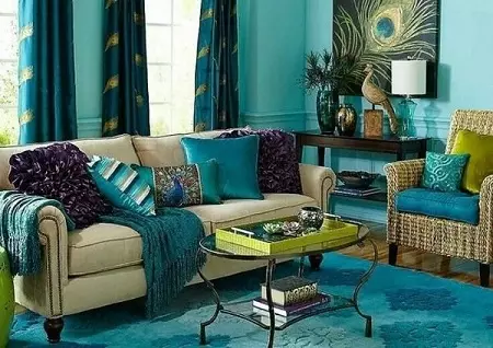 Turkos gardiner i vardagsrummet Inredning (55 bilder): En kombination av turkos gardiner med mörkt, lätt och beige interiör, vackra designexempel 9770_12