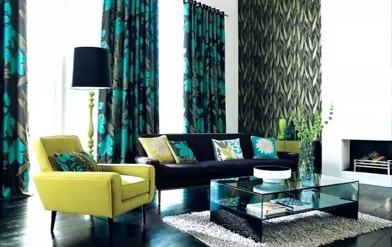Turkis gardiner i stuen interiør (55 billeder): En kombination af turkis gardiner med et mørkt, let og beige interiør, smukke design eksempler 9770_16