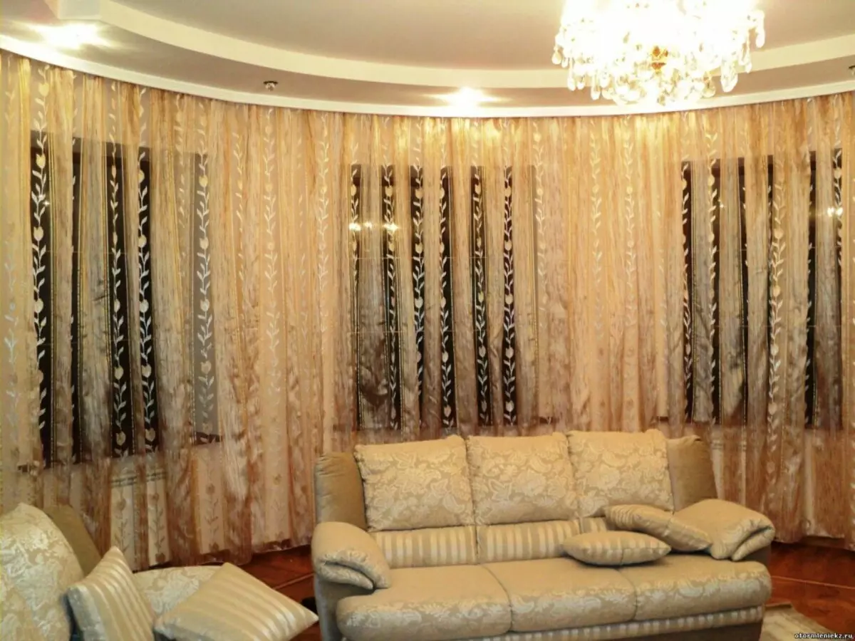 Hvordan vælger du gardiner i hallen? 61 billeder af designer tips. Hvilken farve til tulle at vælge i stuen? Hvordan vælger du gardinerne til interiøret? 9786_27