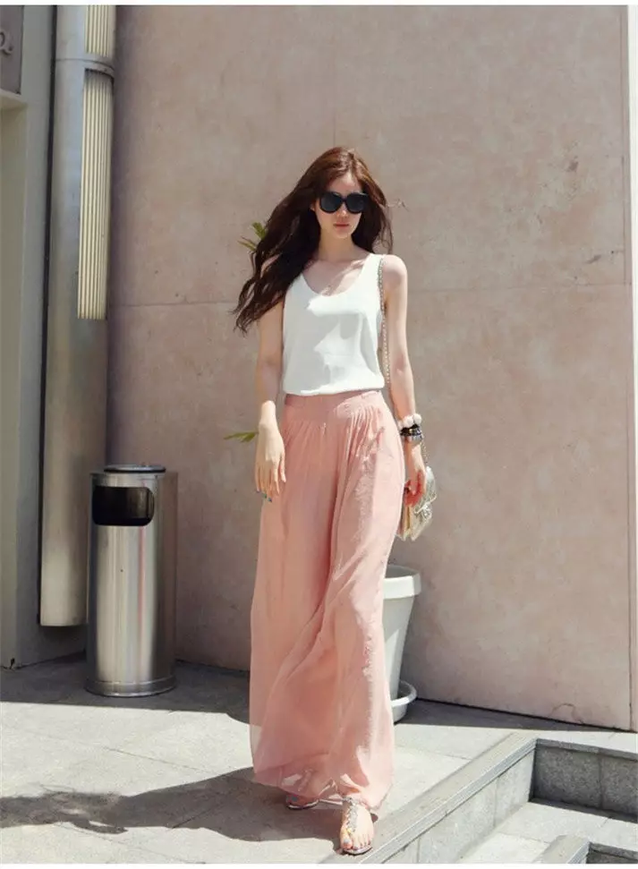 Pink şalvar (58 şəkil): geyimi nə, Popular Pink Pants Avon, Fashionable Qadın Şəkillər 978_10