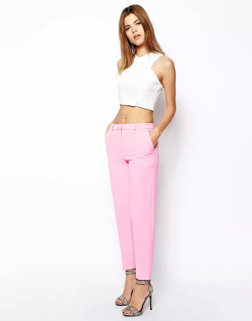 Rosa byxor (58 bilder): Vad att ha på sig, populära rosa byxor Avon, fashionabla kvinnors bilder 978_13