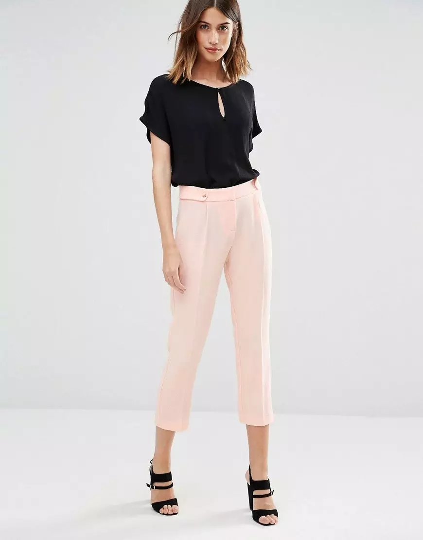 Pantalon rose (58 photos): Que porter, pantalon rose populaire Avon, images pour femmes à la mode 978_14