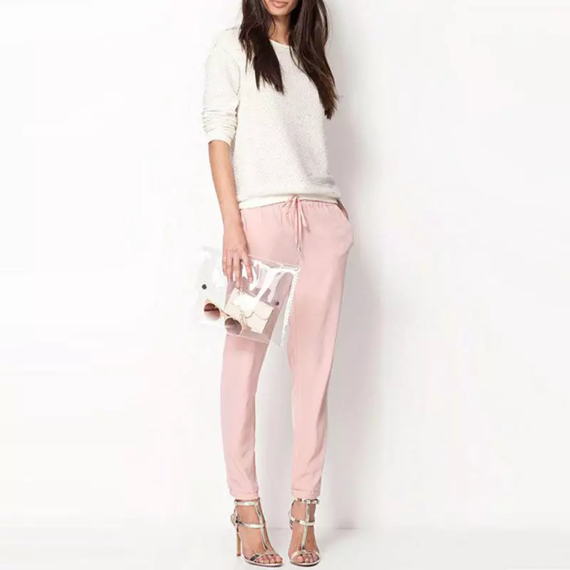 Pink şalvar (58 şəkil): geyimi nə, Popular Pink Pants Avon, Fashionable Qadın Şəkillər 978_24