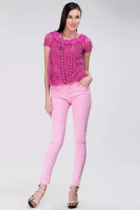 Quần màu hồng (58 ảnh): Mặc gì, quần màu hồng phổ biến Avon, hình ảnh thời trang của phụ nữ 978_58