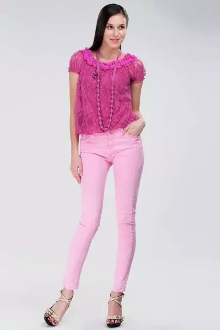 Mga Pink nga Pink (58 Mga Litrato): Unsa ang isul-ob, bantog nga Pink Pants Avon, mga Pista sa Kababayen-an 978_58