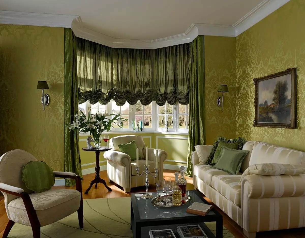 绿色窗帘在客厅内部（51张照片）：绿色窗帘设计在大厅里。内部深绿色和其他色调的窗帘 9790_3