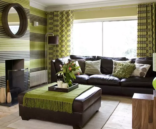 绿色窗帘在客厅内部（51张照片）：绿色窗帘设计在大厅里。内部深绿色和其他色调的窗帘 9790_37