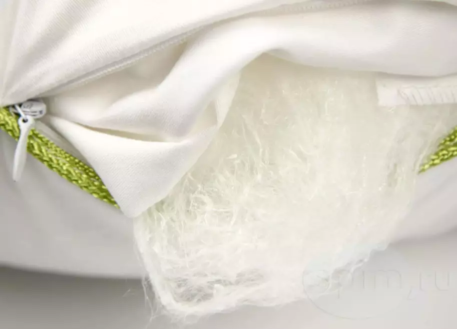 Pêlên Silk: Pro û Cons of Jinên Kulîlkên Fiber ji silkwormsên bêhêz ên fable, cûreyên filler silk ên xwezayî. Pîlên 50x70 û mezinahî, nirxandinan 9825_30