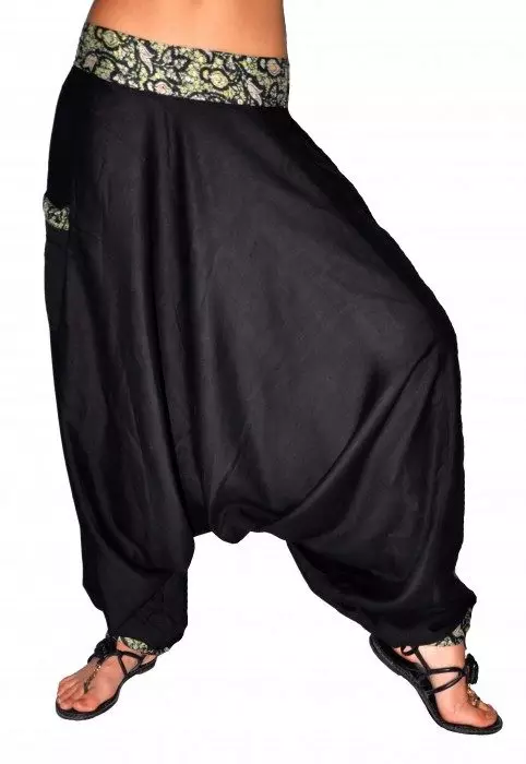 Панталони панталони Sharovari (48 снимки): Какво да се носят и как да изберете правилните панталони жените 983_13