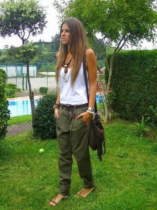 پتلون پتلون Sharovari (48 فوٹو): کیا پہننے اور صحیح خواتین کی پتلون کو منتخب کرنے کے لئے کیا ہے 983_31