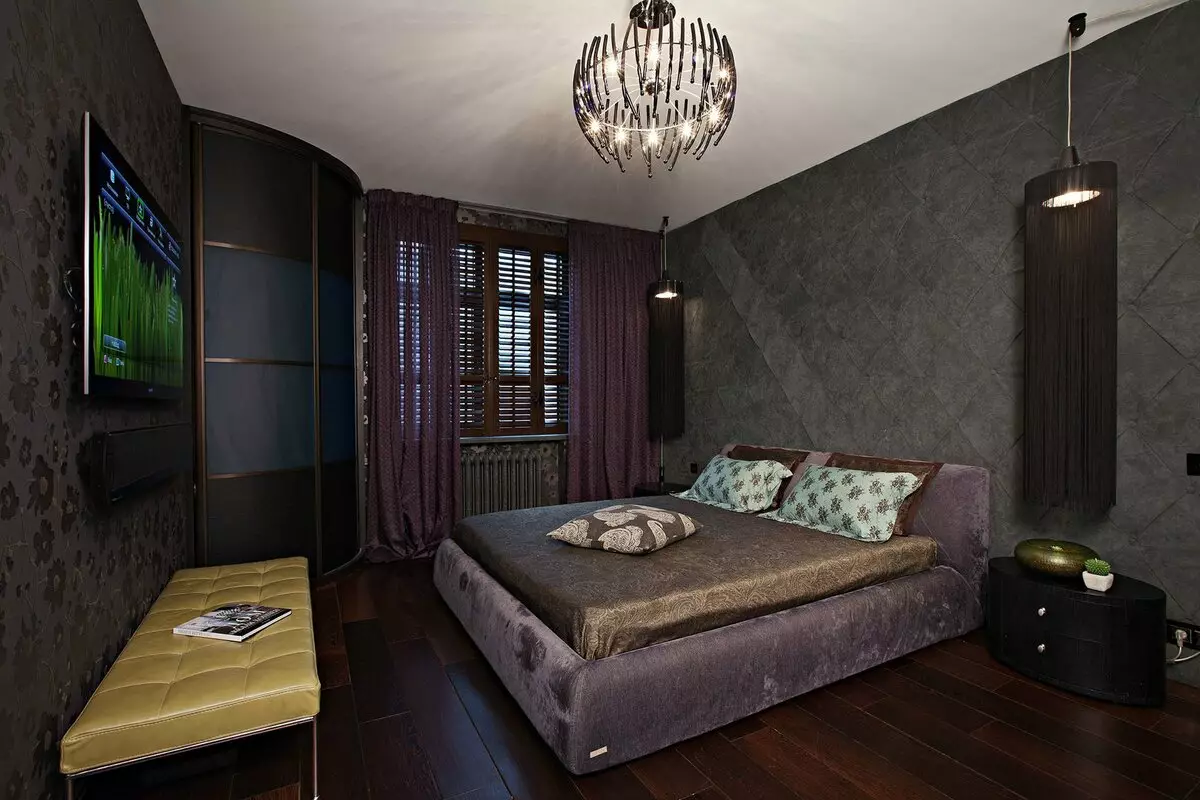 Sypialnia w ciemnych kolorach (88 zdjęć): tapety i zasłony w projekcie wnętrz, podłodze i ścianach kolorów wenge, łóżko i inne meble dla małego pokoju 9849_60