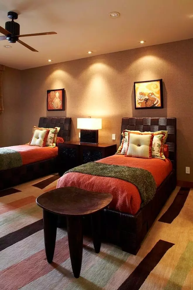 침실 어두운 색상 (88 사진) : 인테리어 디자인, 바닥 및 커튼 컬러 낭송, 침대 및 기타 작은 객실 용 벽면 및 커튼 9849_66