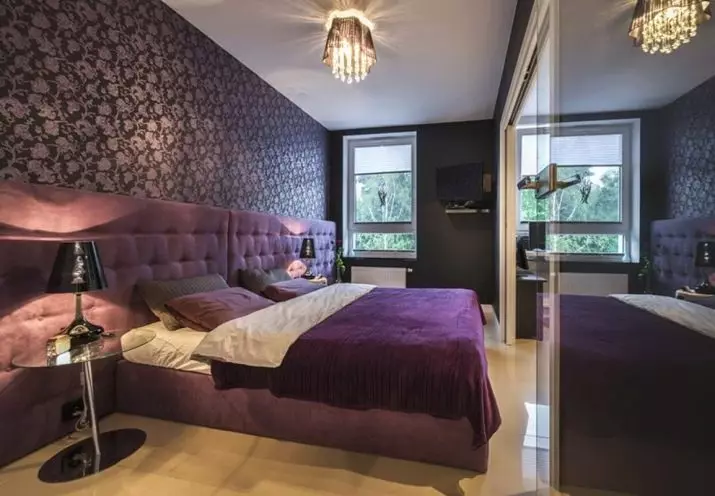 Bedroom Purple (93 Foto): Wallpaper ing desain interior, ruangan ing Grey-Violet lan lilac, nada ungu putih lan peteng. Apa warna liyane ungu? 9854_28