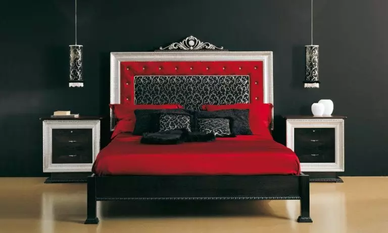 Črna spalnica (80 fotografij): Set in ozadja v črnih barvah, zavese v notranjosti, kombinacija z rdečimi in zlata barvami, črni raztegljivi strop in stena 9864_13