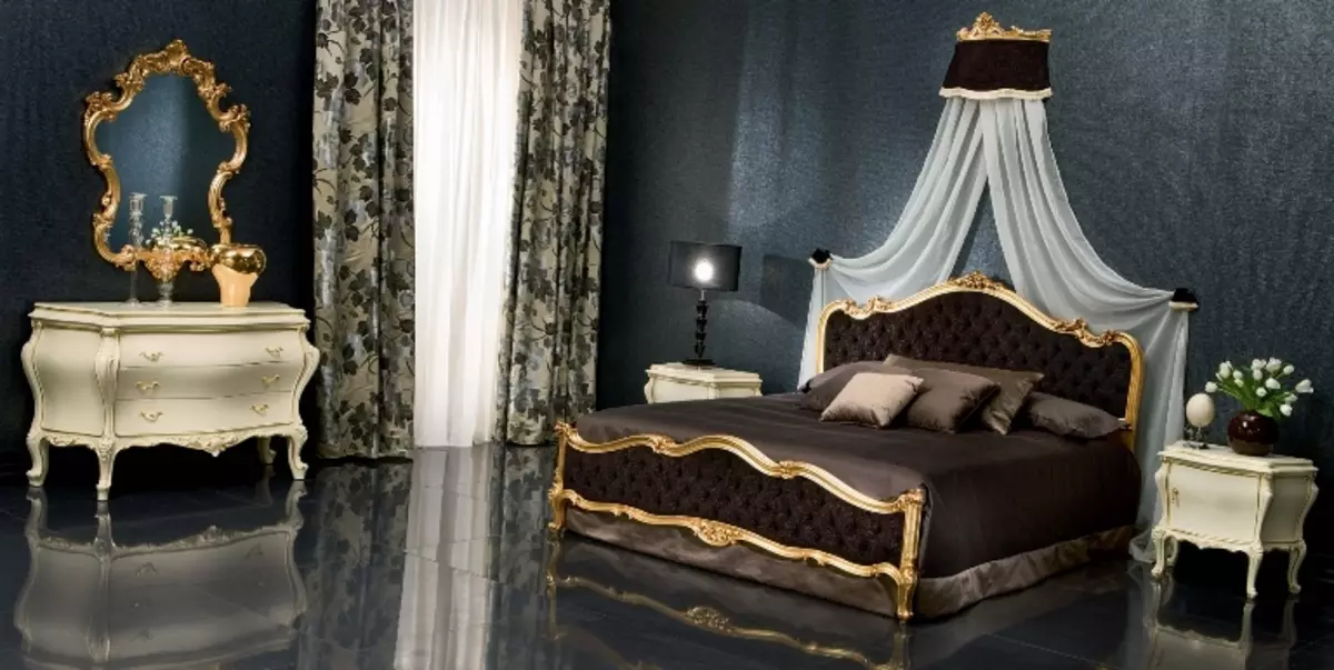 Črna spalnica (80 fotografij): Set in ozadja v črnih barvah, zavese v notranjosti, kombinacija z rdečimi in zlata barvami, črni raztegljivi strop in stena 9864_73