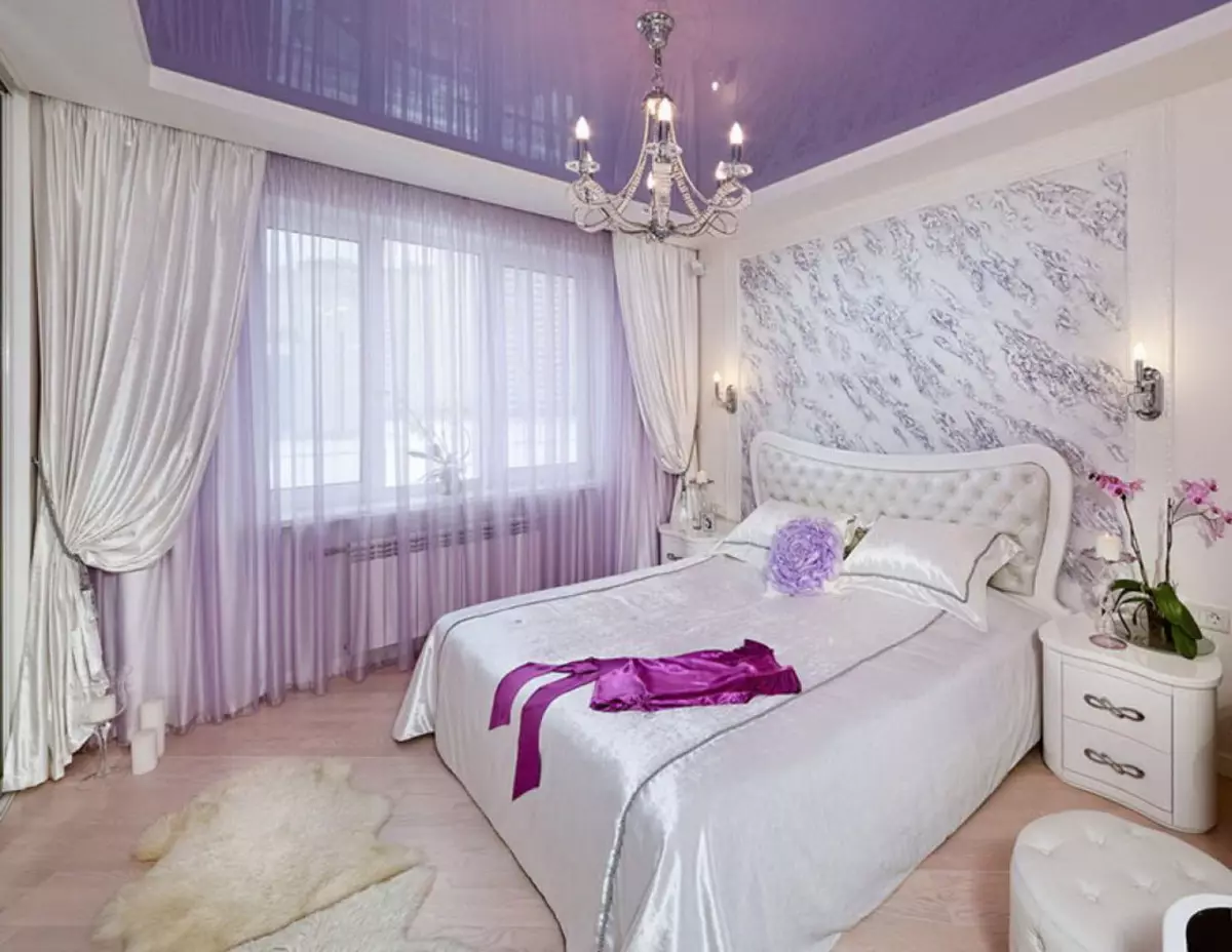 LILAC Dormitorio (95 fotos): Cales son os tons de fondo e cortinas para escoller? Ideas para deseño de interiores, combinación con lavanda e cores brancas. Que mobles se combinan con? 9881_87
