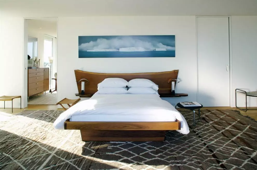 Slike za spalnico (88 fotografij): Kakšna prašiča nad posteljo? Kje lahko visim modularne slike? Fenzui ugodne možnosti, lepe slike na notranji steni v klasičnih in drugih stilih 9883_64
