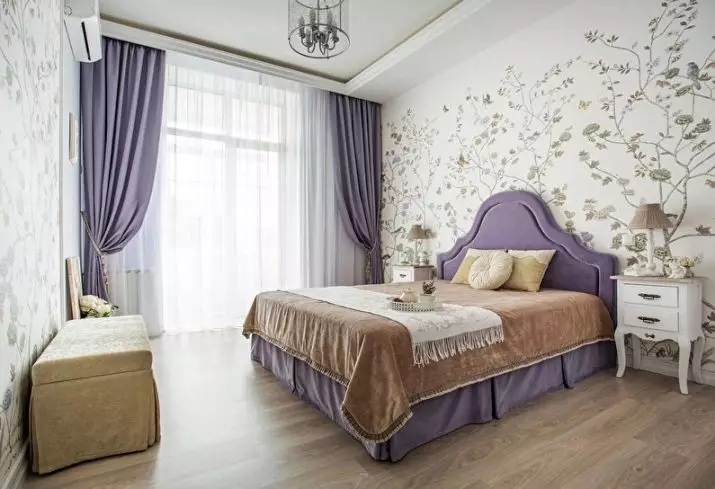 침실 고전적인 스타일 (72 사진) : 고전적인 디자인, 인테리어의 밝고 갈색 가구. 작은 침실과 큰 침실을위한 벽지 선택 9891_68
