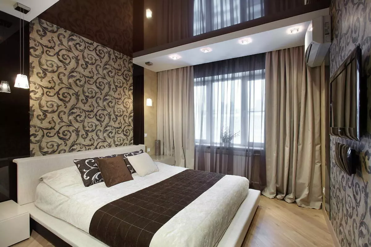 बेडरूम डिजाइन 19-20 केवी। एम (72 फोटो): एक ड्रेसिंग रूम और बालकनी 5 से 4 मीटर के साथ कमरे का इंटीरियर, एक आधुनिक शैली में आयताकार और अन्य बेडरूम का लेआउट 9897_37