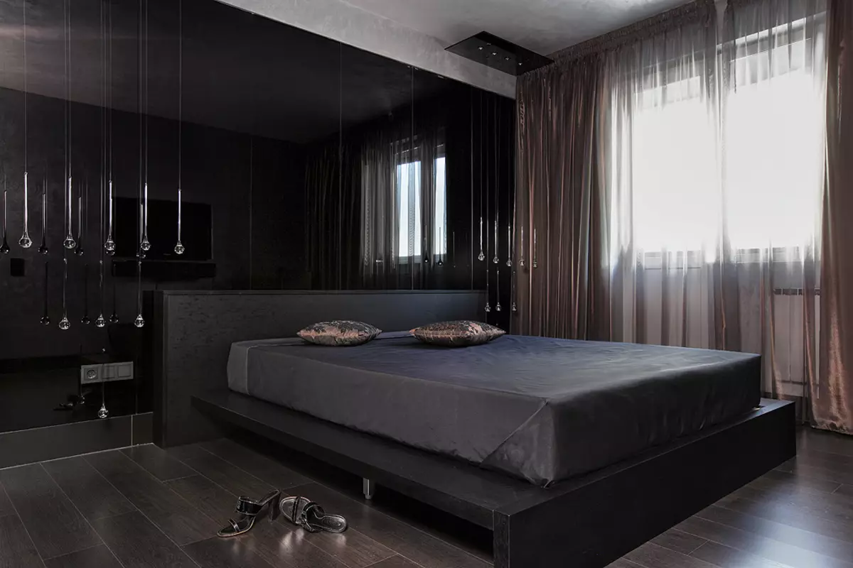 बेडरूम डिजाइन 19-20 केवी। एम (72 फोटो): एक ड्रेसिंग रूम और बालकनी 5 से 4 मीटर के साथ कमरे का इंटीरियर, एक आधुनिक शैली में आयताकार और अन्य बेडरूम का लेआउट 9897_68