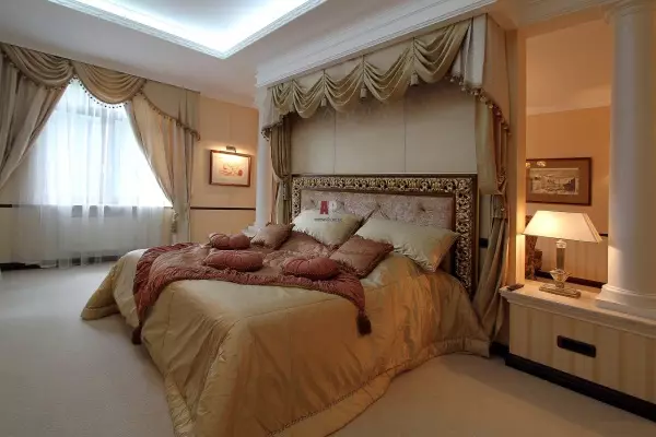 Англи хэв маягийн унтлагын өрөө (55 зураг): Дотоодын хөшиг, ханын цаасыг сонгох. Охидын болон эрэгтэй унтлагынхаа загварыг загварчлах сонголтууд, үндсэн мэдээлэл 9905_13