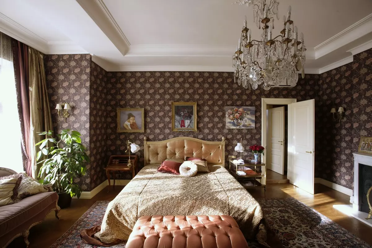 Англи хэв маягийн унтлагын өрөө (55 зураг): Дотоодын хөшиг, ханын цаасыг сонгох. Охидын болон эрэгтэй унтлагынхаа загварыг загварчлах сонголтууд, үндсэн мэдээлэл 9905_3