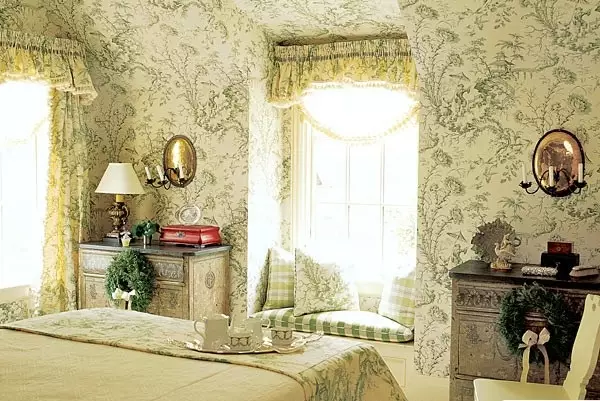 Англи хэв маягийн унтлагын өрөө (55 зураг): Дотоодын хөшиг, ханын цаасыг сонгох. Охидын болон эрэгтэй унтлагынхаа загварыг загварчлах сонголтууд, үндсэн мэдээлэл 9905_32